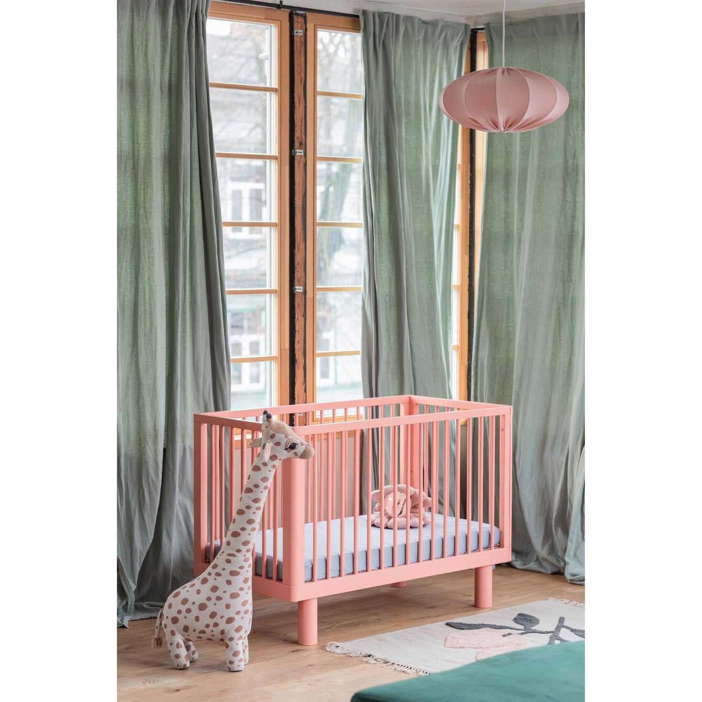 KARL & FRIC Nox cot 120 x 60cm pink inc conversion rail