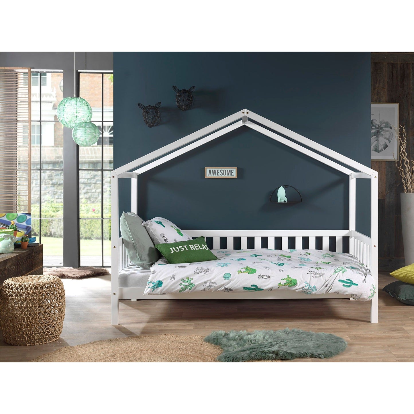 VIPACK DALLAS single house shaped day bed 90 X 200cm with fence white