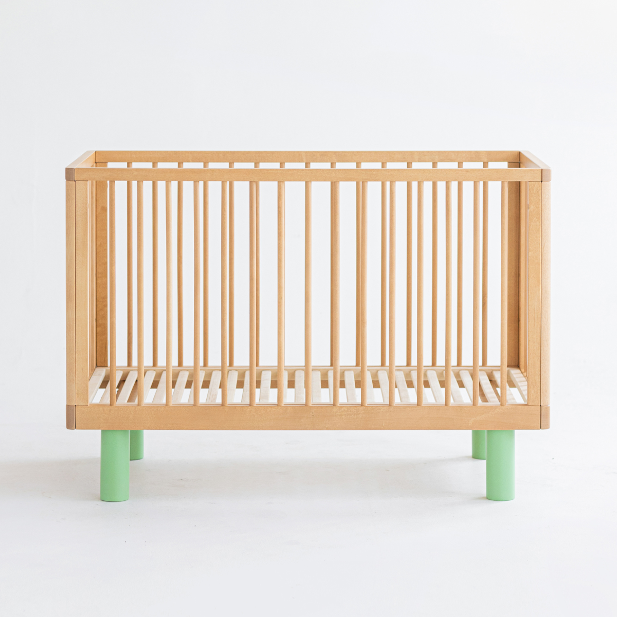 KARL & FRIC Nox cot 120 x 60cm natural wood and green inc conversion rail