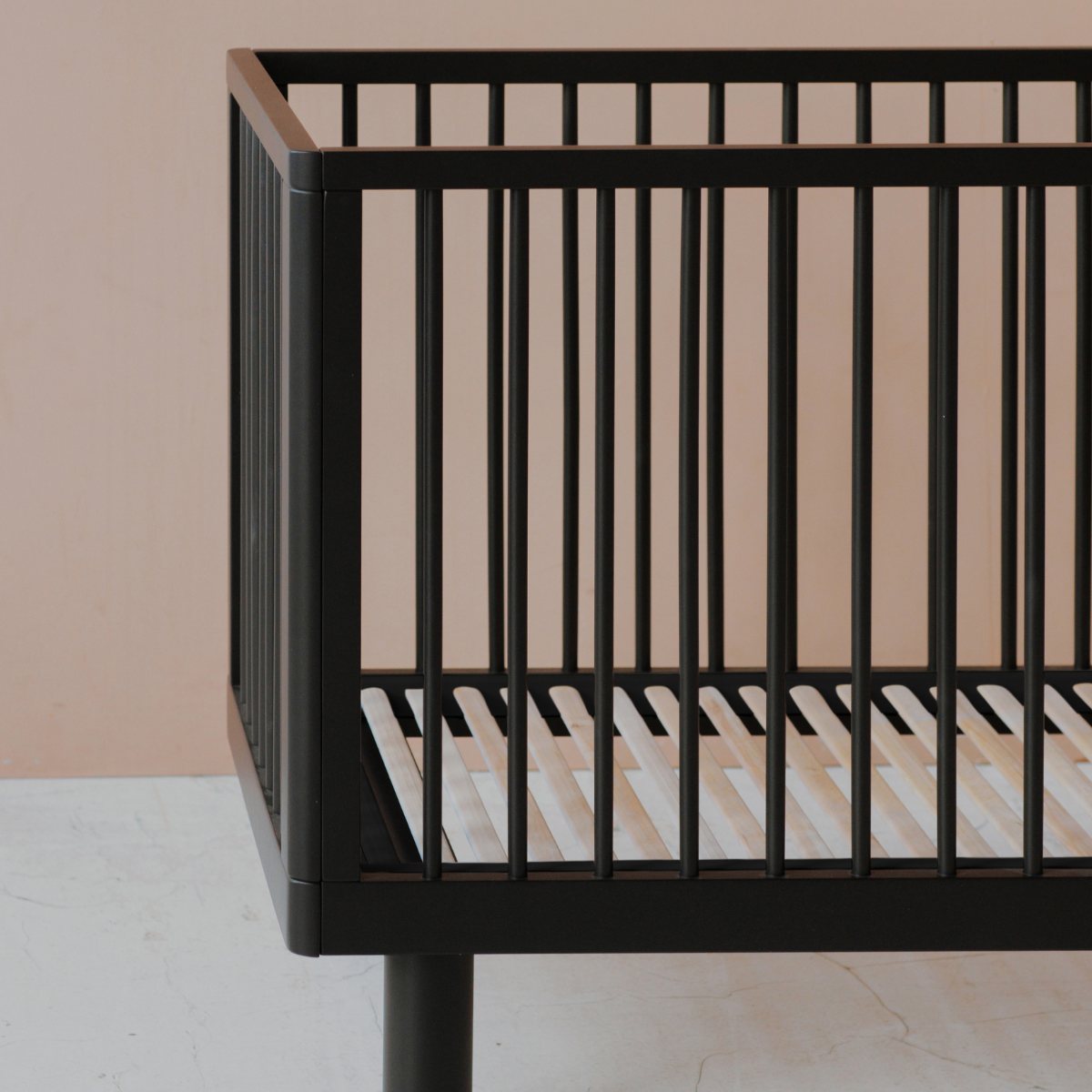 KARL & FRIC Nox cot 120 x 60cm black satin inc conversion rail