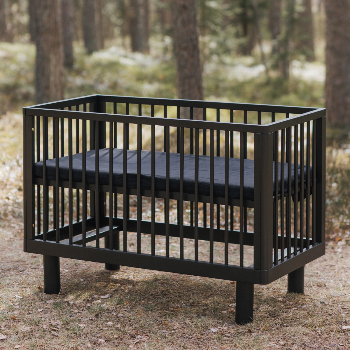 KARL & FRIC Nox cot 120 x 60cm black satin inc conversion rail