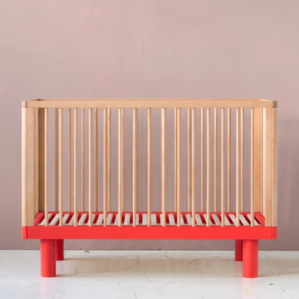 KARL & FRIC Nox cot 120 x 60cm natural wood and red inc conversion rail