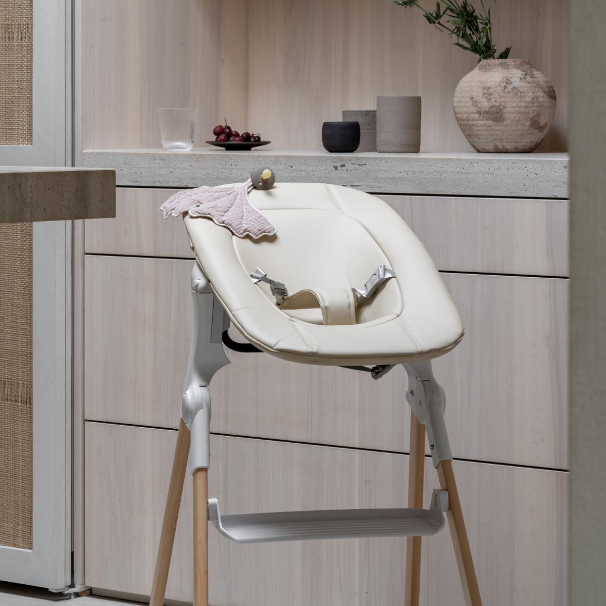 Quax Viola Highchair Relax Bouncer Seat Attachment Beige