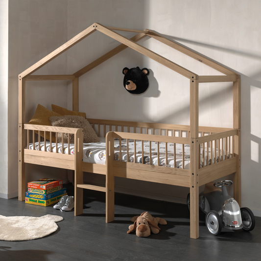 VIPACK FORREST European single house bed with ladder 90 x 200cm oak