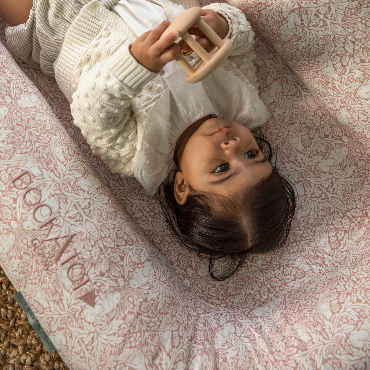 DockATot Grand Toddler Dock – William Morris Brer Rabbit