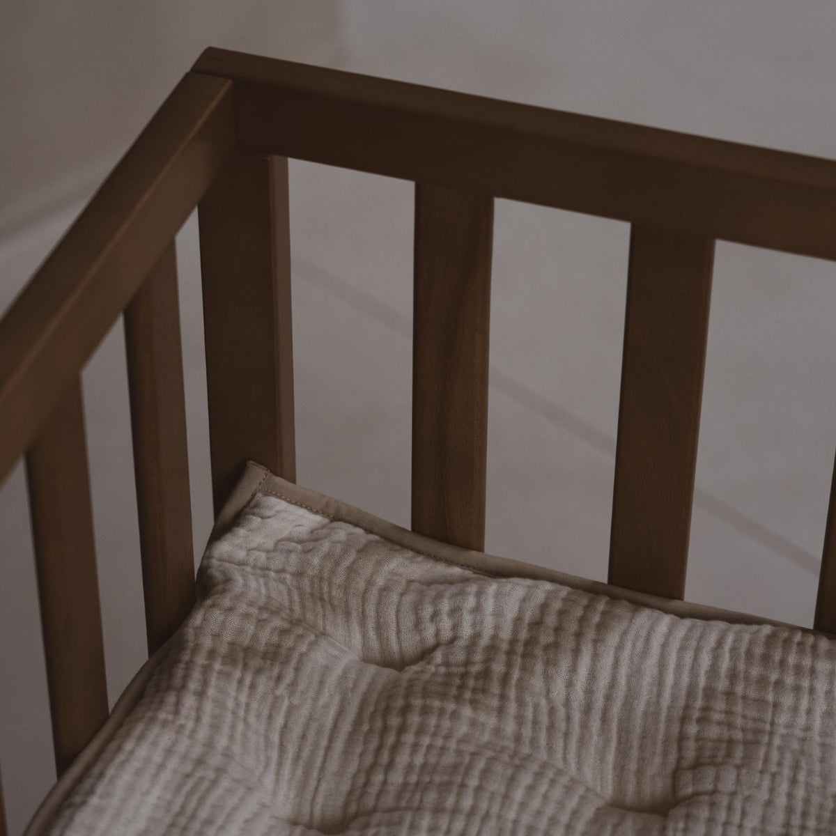 muslin playpen clay mat in quax mori walnut playpen