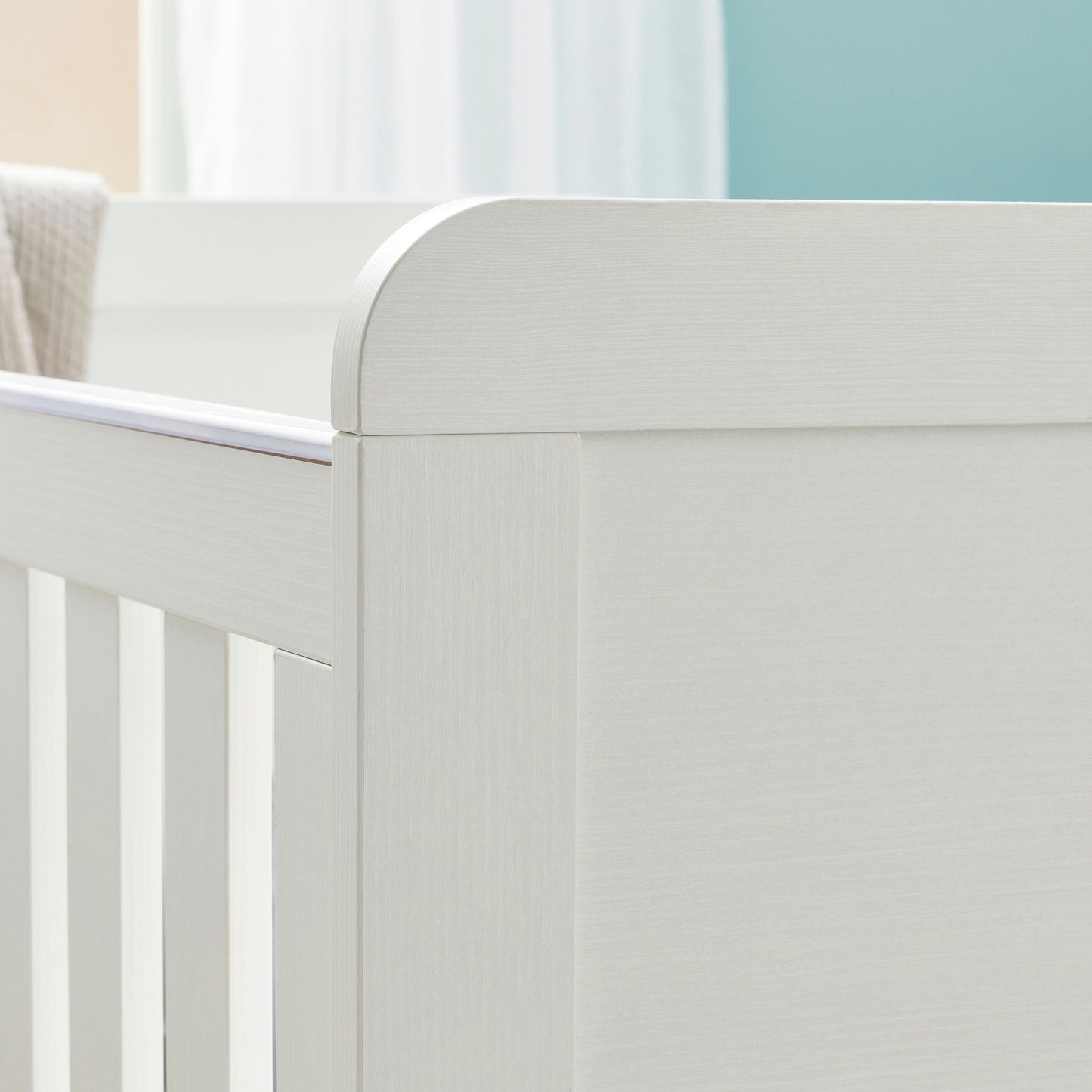 Babymore Caro Cot Bed 140 x 70cm White Wash