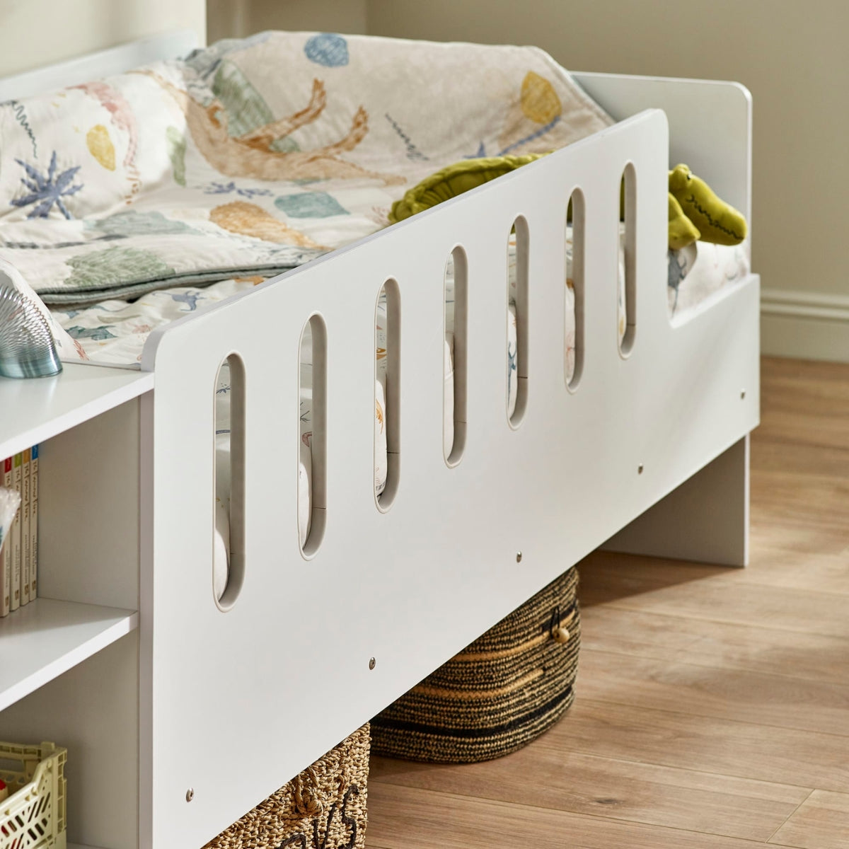 Julian Bowen Vision Kids Low Sleeper Bed White - with desk