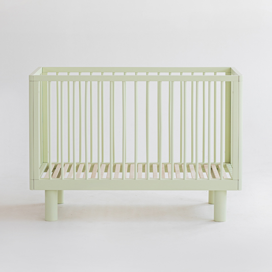KARL & FRIC cot 120 x 60cm pistachio inc conversion rail
