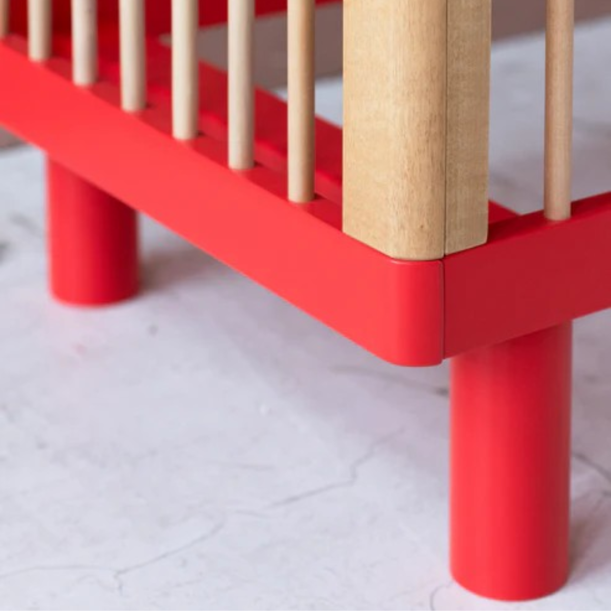 KARL & FRIC Nox cot 120 x 60cm natural wood and red inc conversion rail