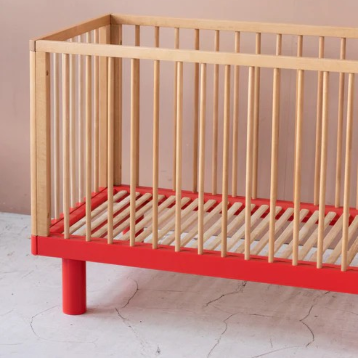 KARL & FRIC Nox cot 120 x 60cm natural wood and red inc conversion rail