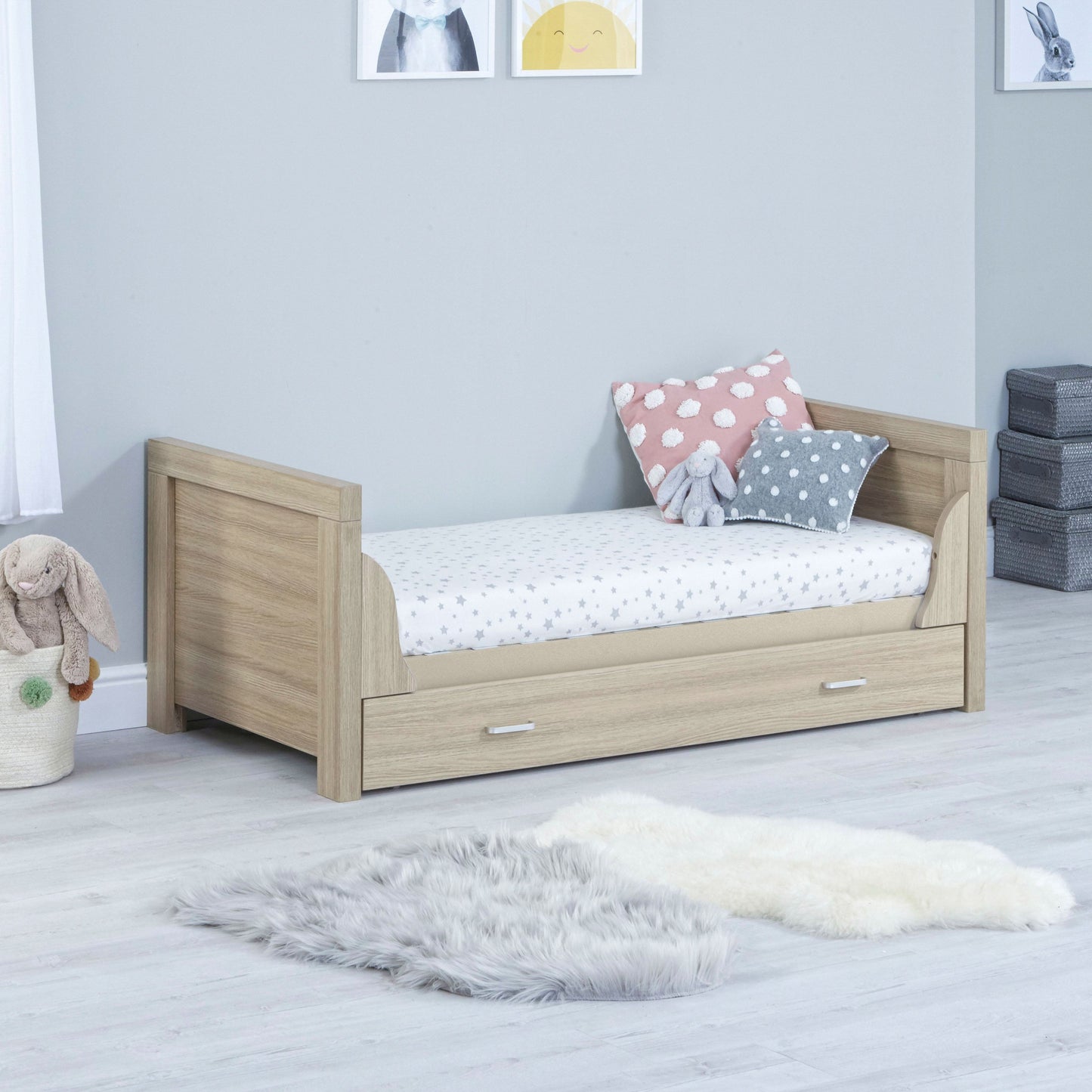 Babymore Luno Cot Bed 140 x 70cm Oak with drawer