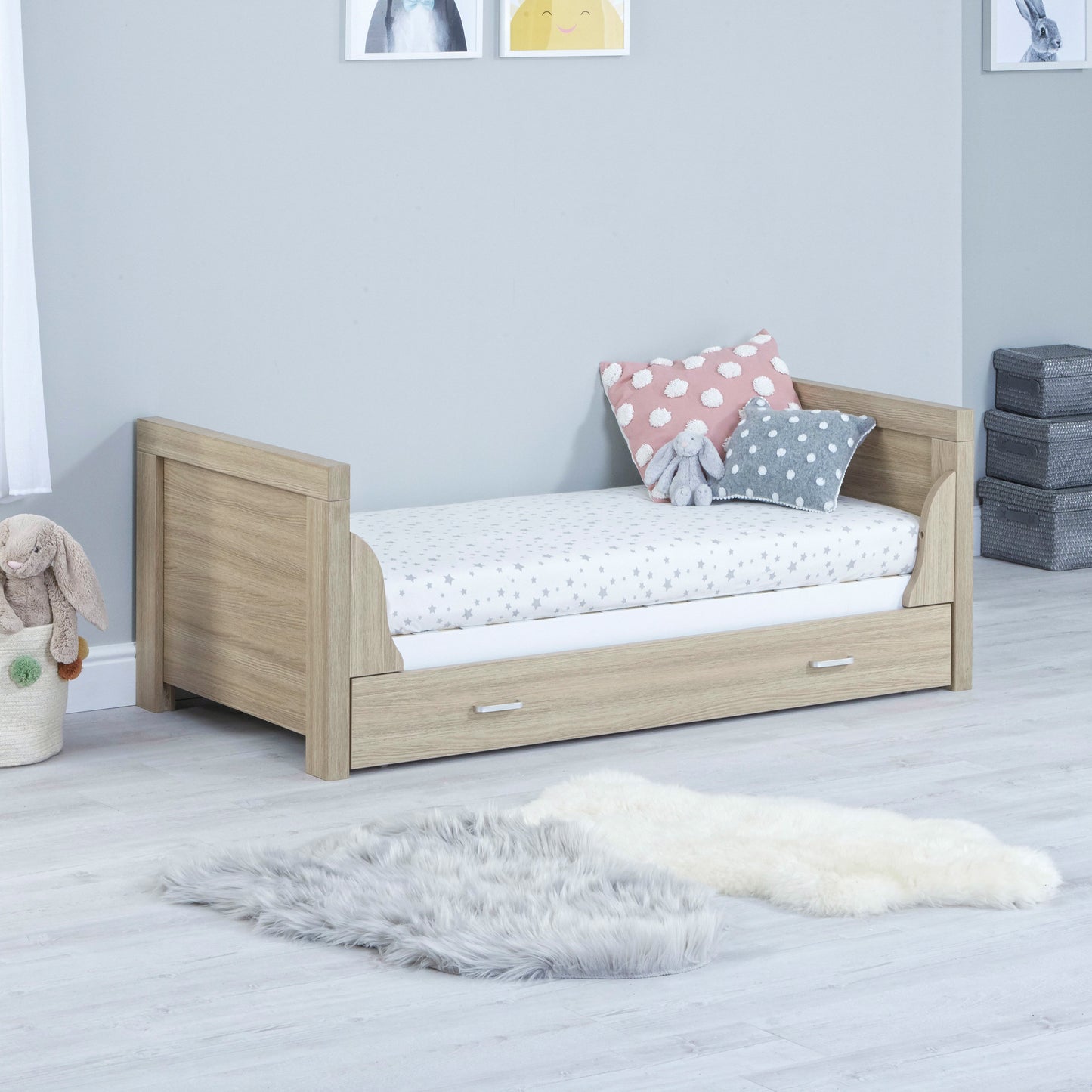 Babymore Luno Cot Bed 140 x 70cm White Oak with drawer