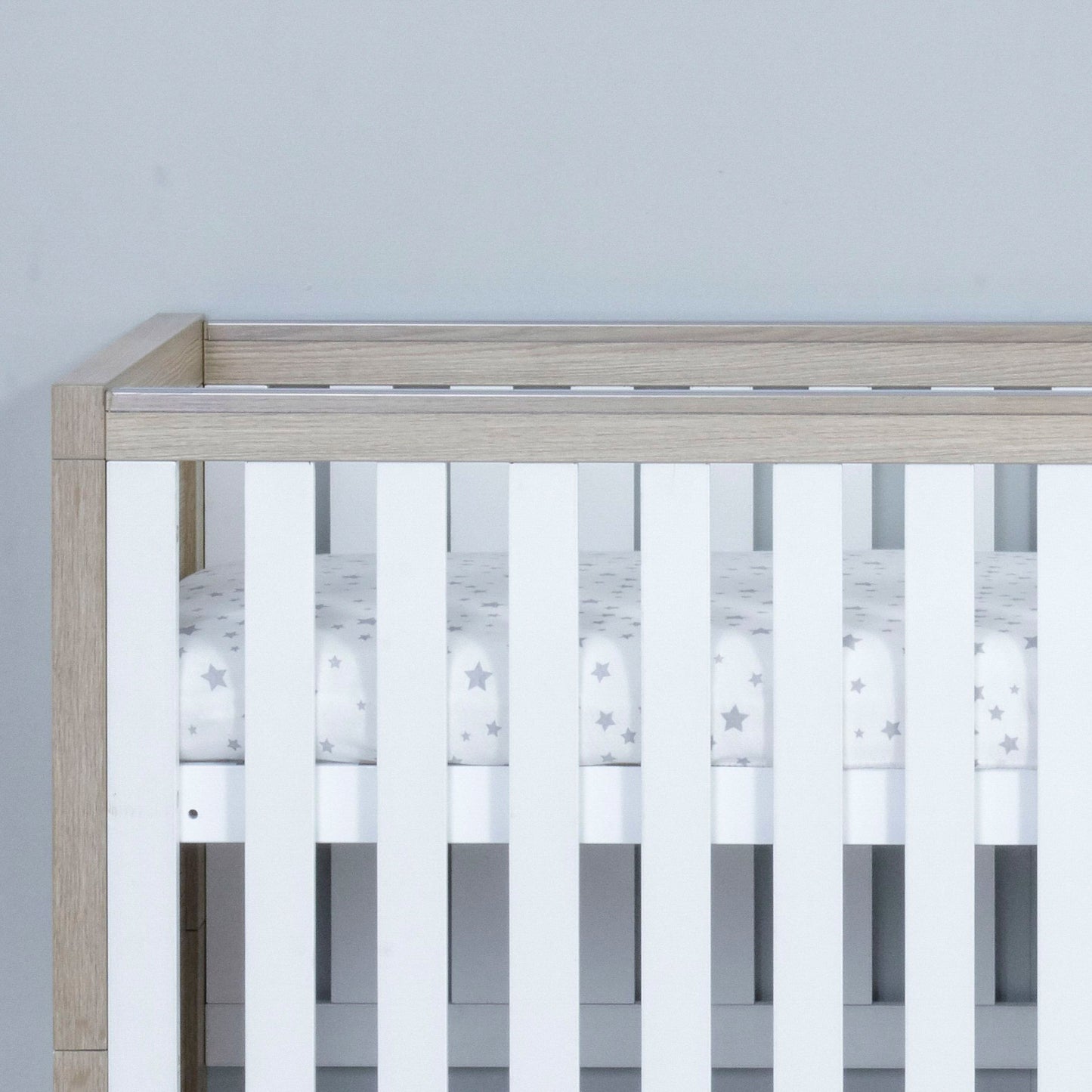 Babymore Luno Cot Bed 140 x 70cm White Oak with drawer