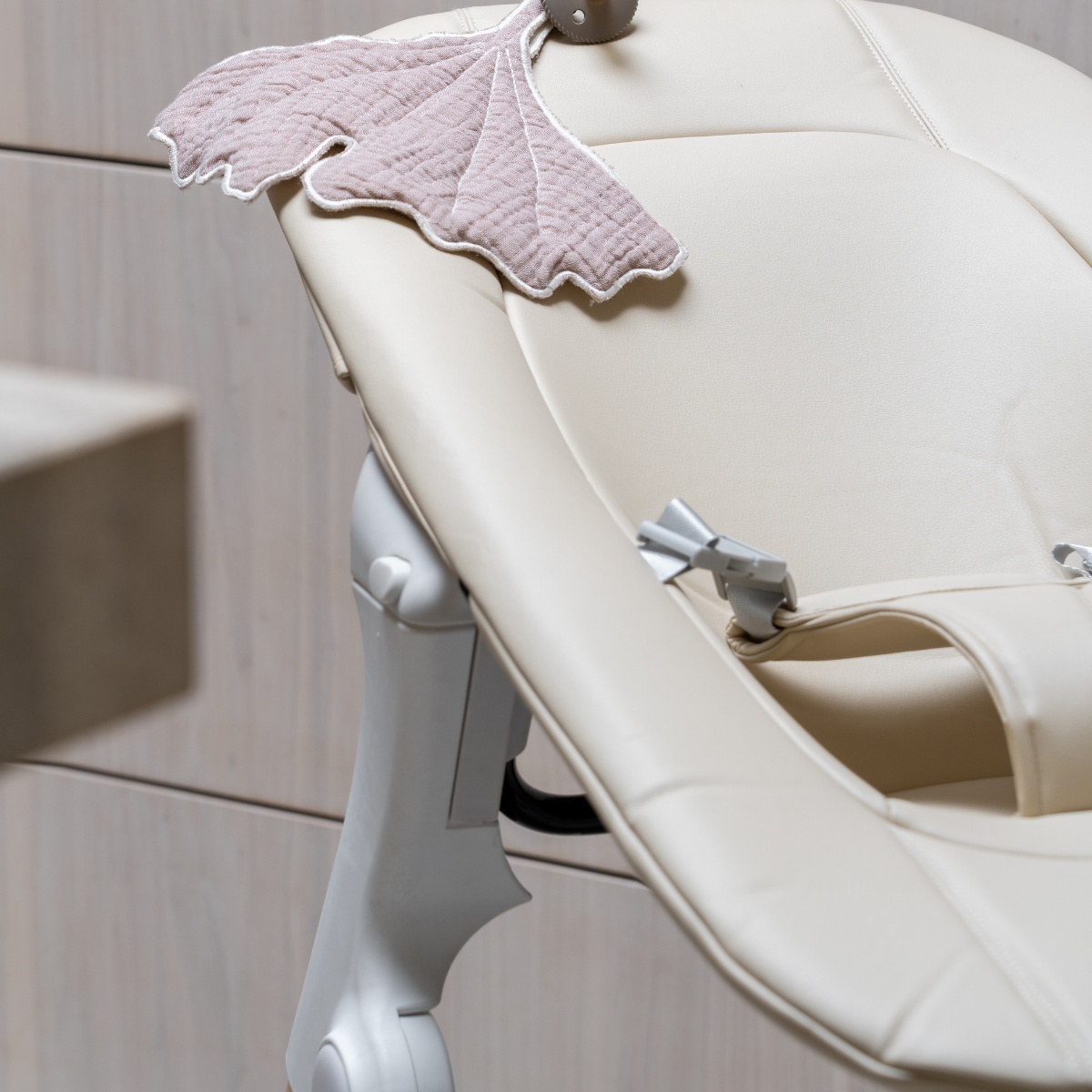 Quax Viola Highchair Relax Bouncer Seat Attachment Beige