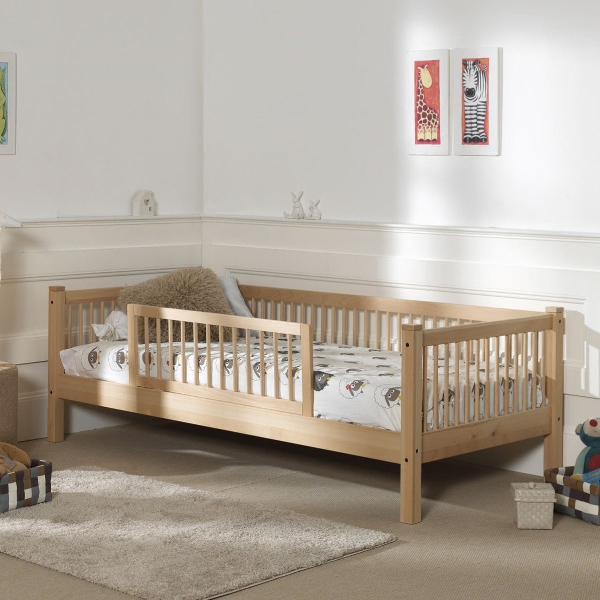 VIPACK FORREST natural beech bed with toddler bed guard in childs bedroom