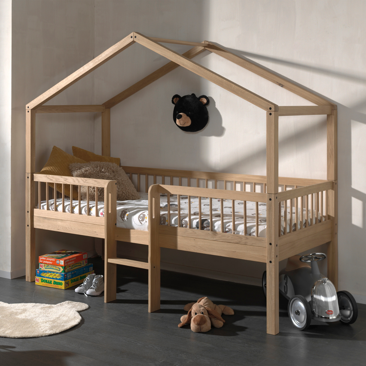 VIPACK FORREST European single house bed with ladder 90 x 200cm oak
