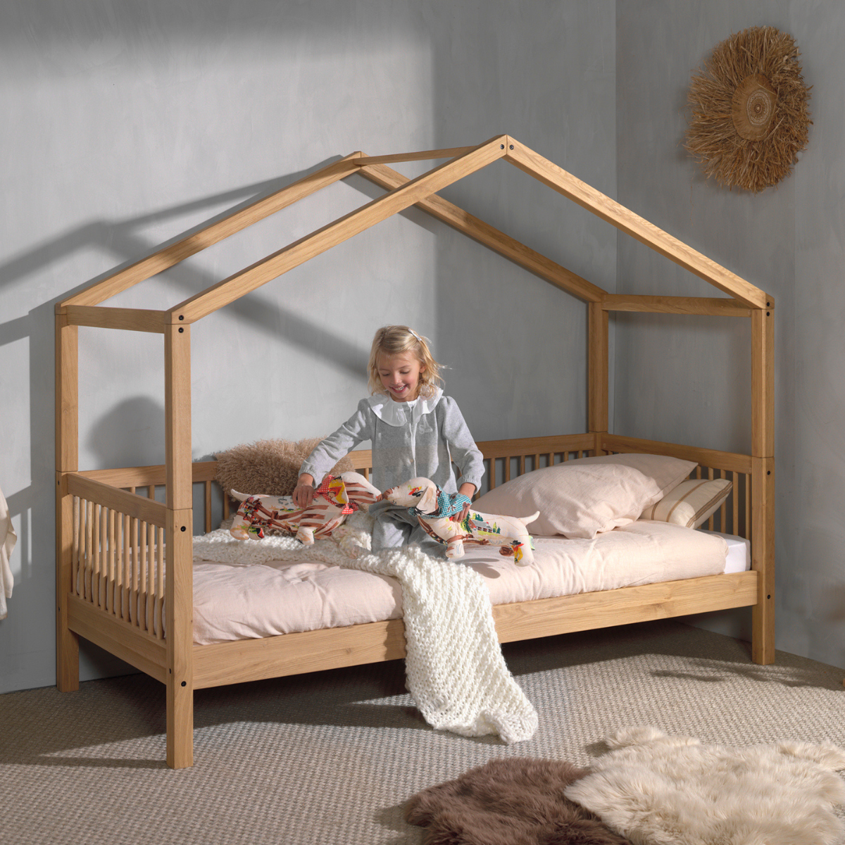 VIPACK FORREST European single house bed 90 x 200cm oak