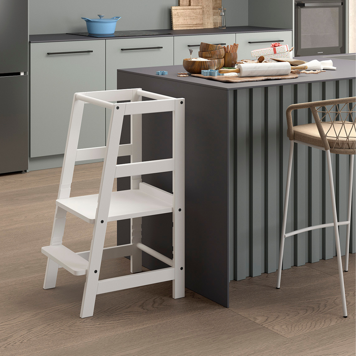 VIPACK JAXX FORREST learning tower white