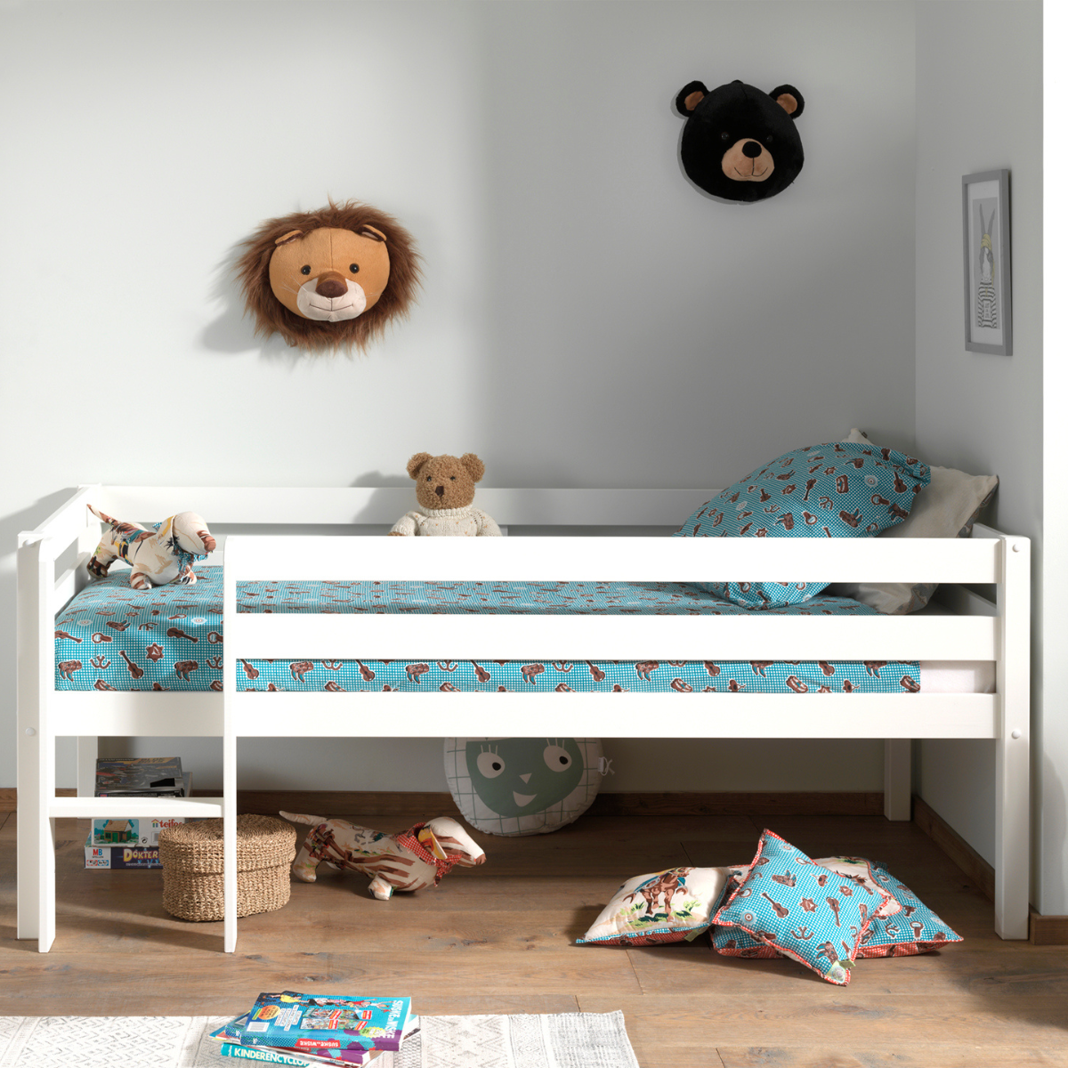 VIPACK PINO European single mid sleeper low 90 X 200cm with ladder white