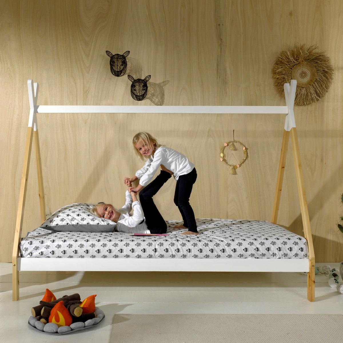 VIPACK TIPI European raised single tent bed 90 X 200cm white