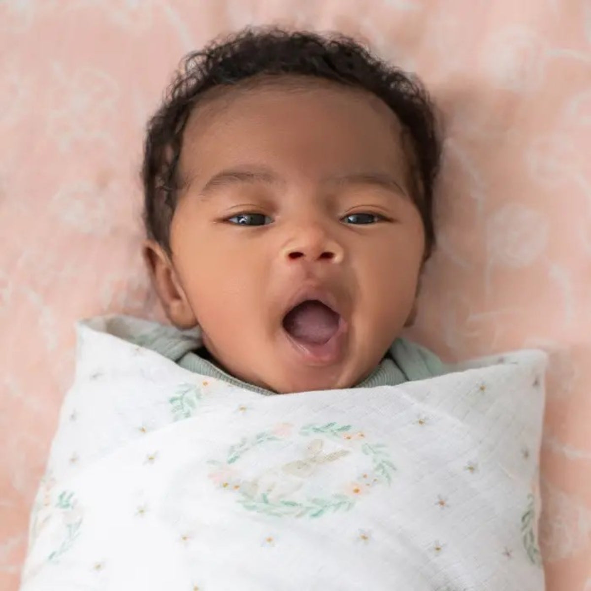 aden + anais Essentials Cotton Muslin Swaddle Blankets 4 Pack – Blushing Bunnies