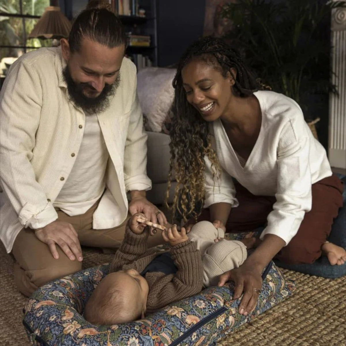 DockATot Deluxe+ Baby Dock – William Morris Strawberry Thief
