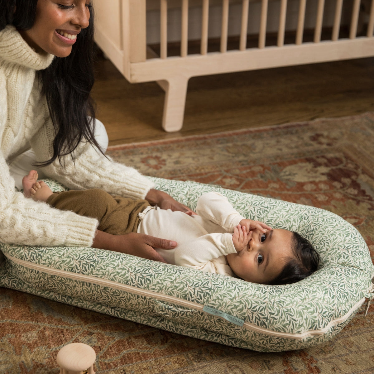 DockATot Deluxe+ Baby Dock – William Morris Willow Boughs