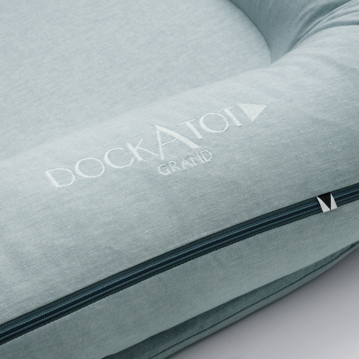 DockATot Grand Baby Dock – Marine Chambray