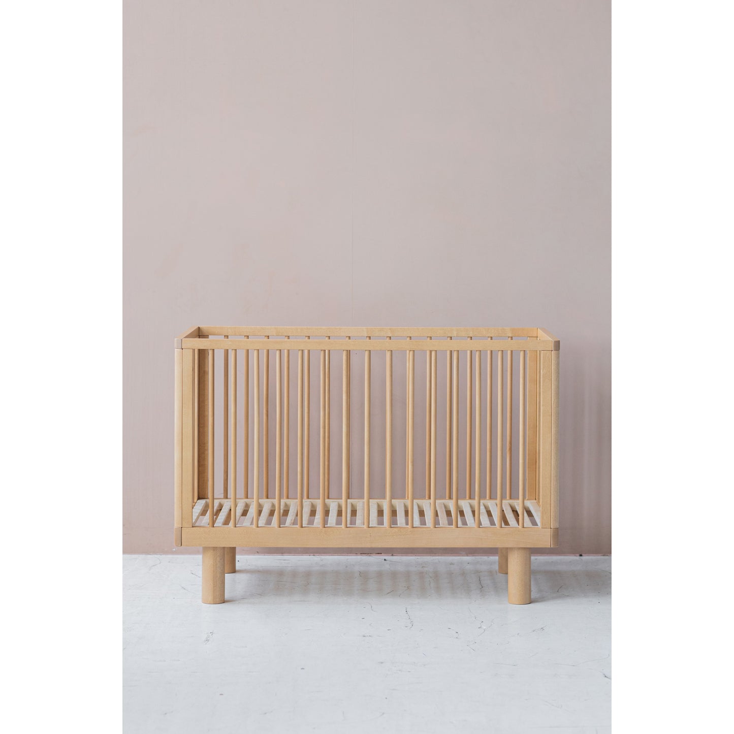 KARL & FRIC Nox cot 120 x 60cm natural wood inc conversion rail