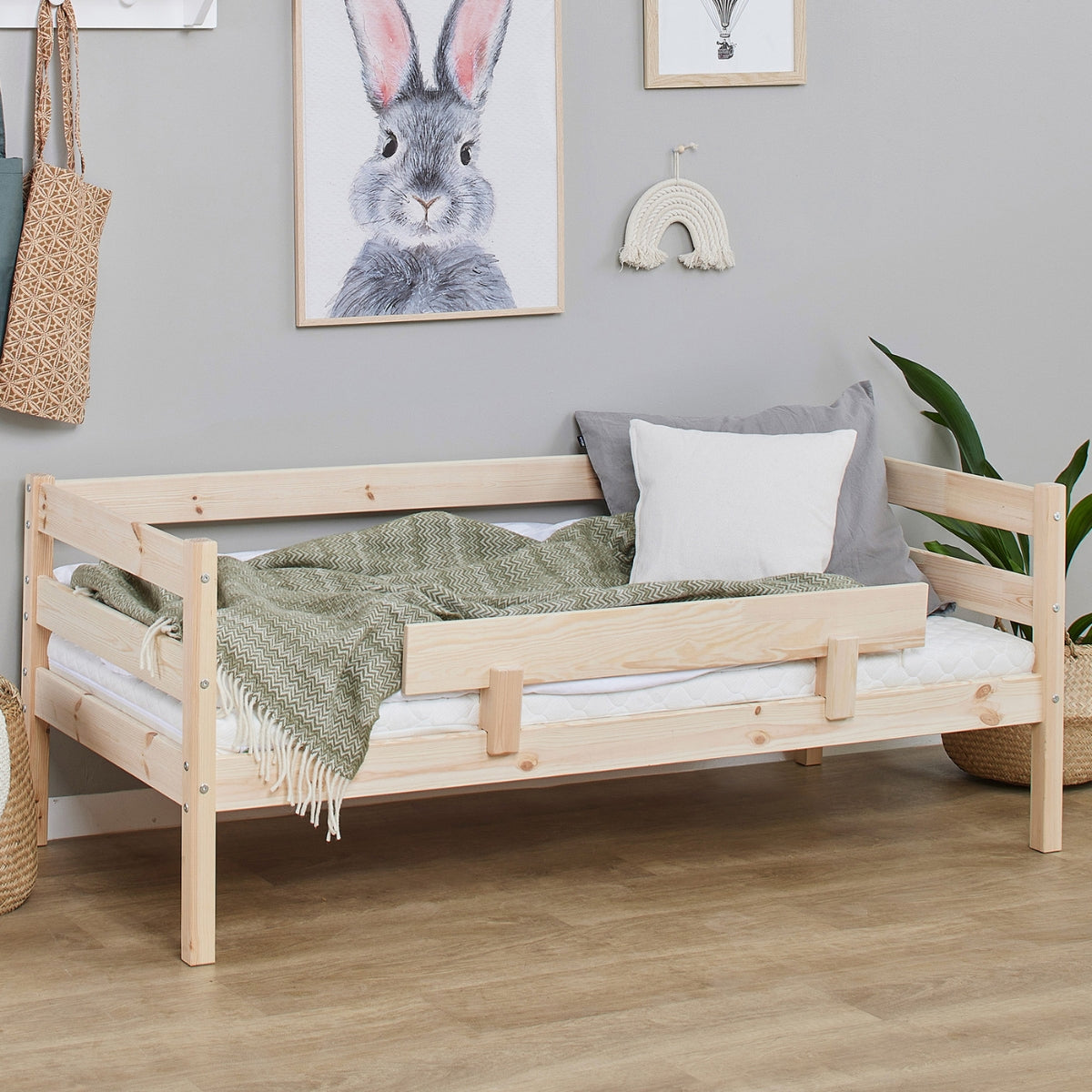 Hoppekids ECO Comfort junior bed 160 x 70cm natural inc bed guard