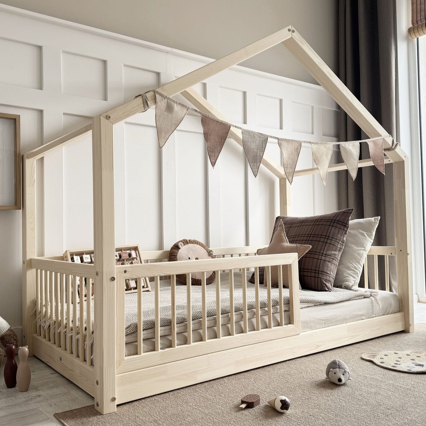 Luletto Alto House Bed inc Bed Guard 90 x 190cm Natural Wood