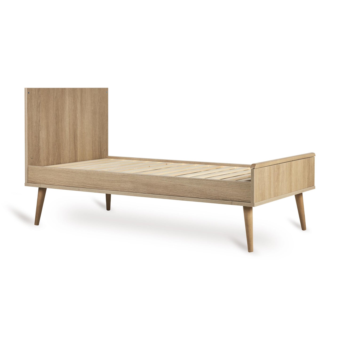 Quax Flow Convertible Cot Bed 140 x 70cm Honey Ash