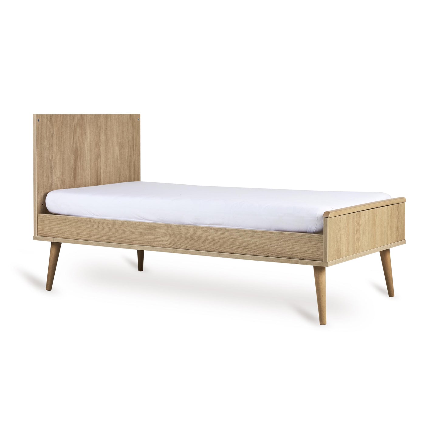 Quax Flow Convertible Cot Bed 140 x 70cm Honey Ash