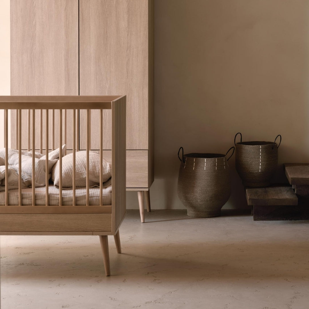 Quax Flow Convertible Cot Bed 140 x 70cm Honey Ash