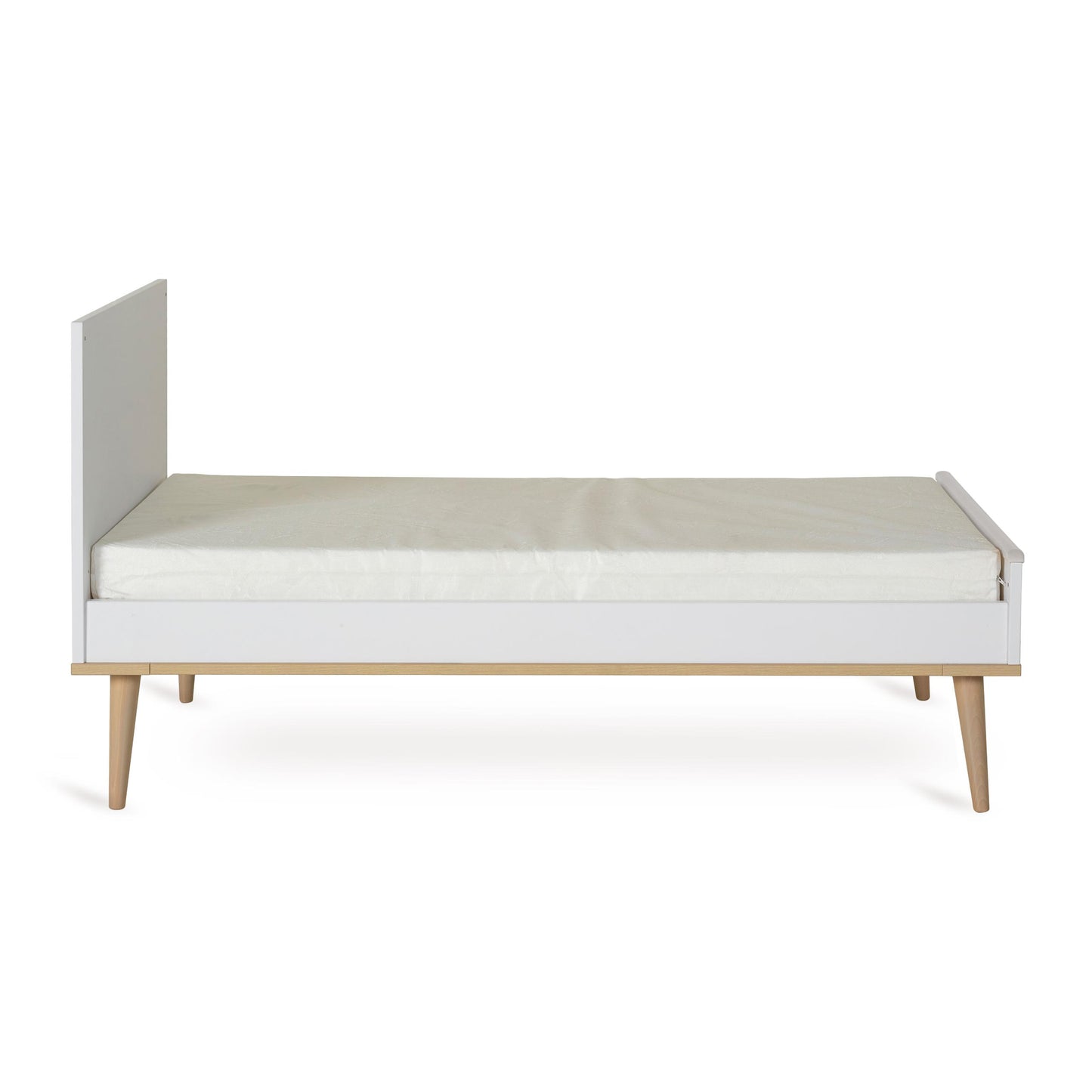 Quax Flow Convertible Cot Bed 140 x 70cm White